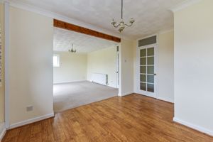 Dining Room - click for photo gallery